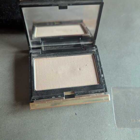 Kevyn Aucoin Beauty | The Sculpting Contour Powder | Light-S - Picture 5 of 13